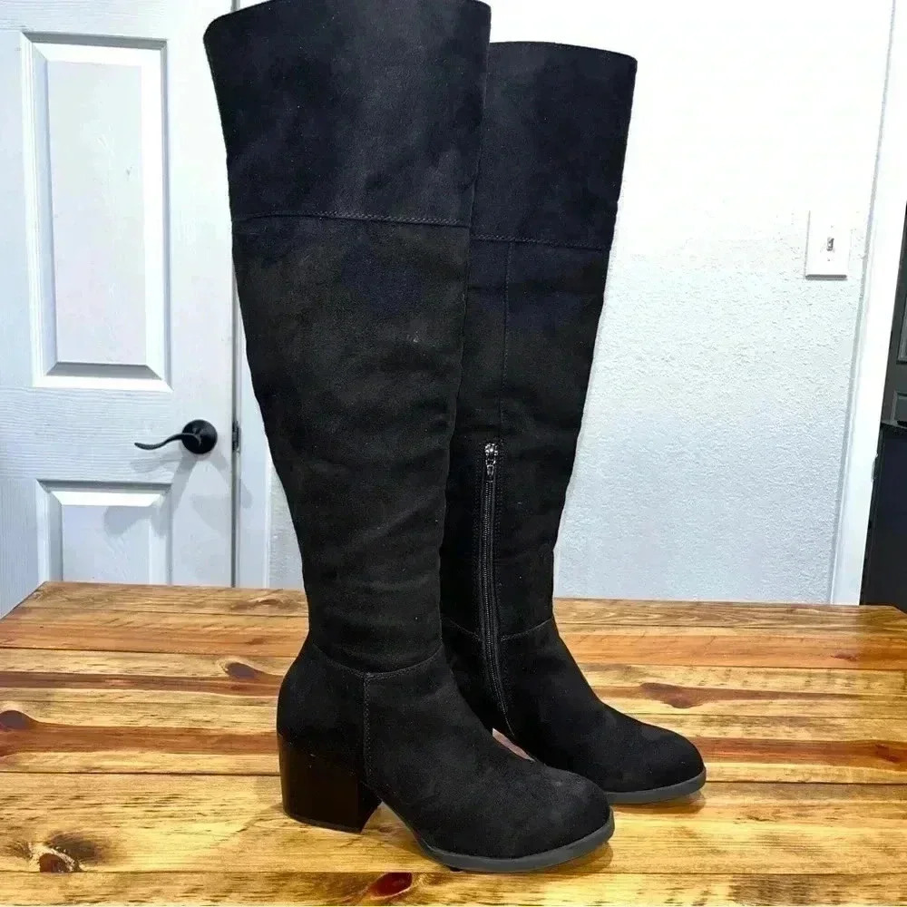 Brash over the knee suede look heeled 1/2 zip side black boots